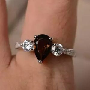 New Women’s 925 Silver Sapphire Ring